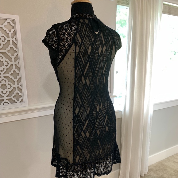 Vintage Style Lace Dress - Picture 7 of 11